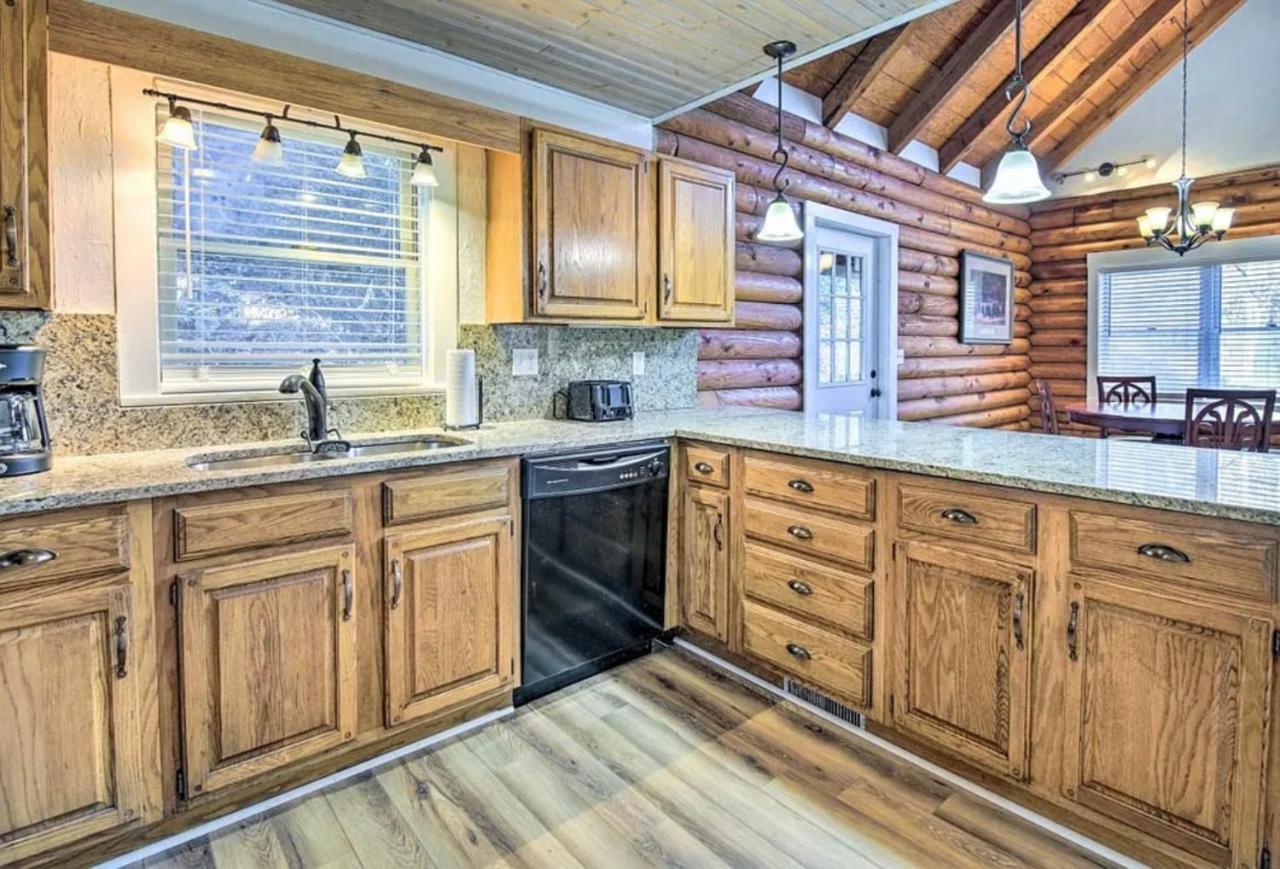 Villa Smokey Mountain Hideaway à Gatlinburg Extérieur photo